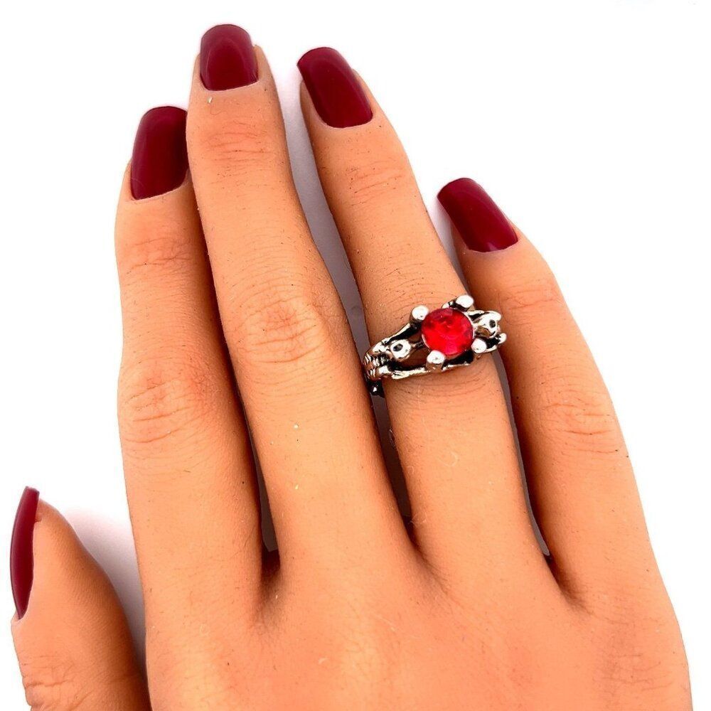 Red Stone Ring - Picture 5 of 6